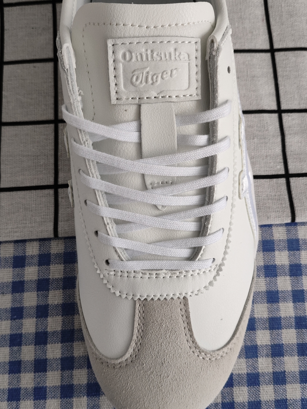Onitsuka Tiger by Asics White and Light Gray Men’s Sneakers - Picture 3 of 6